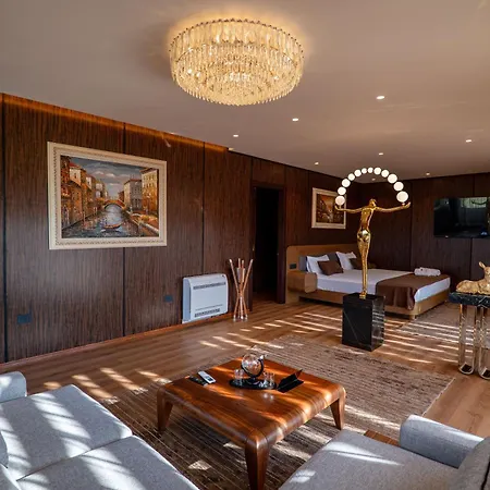 Hh Point Luxury