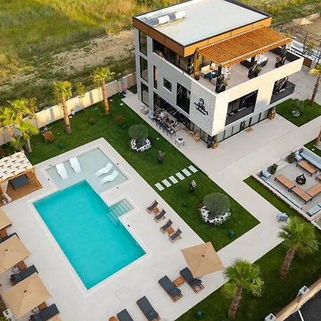 Hh Point Luxury *