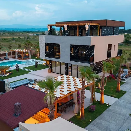 Hh Point Luxury Вилла *