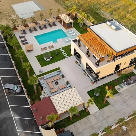 Hh Point Luxury