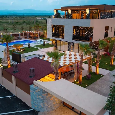 Hh Point Luxury * Durrës