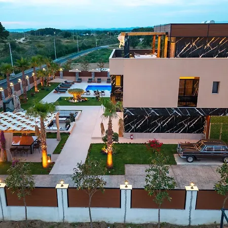 Hh Point Luxury Вилла *