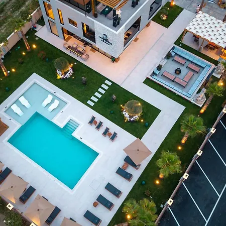 Hh Point Luxury Villa Durrës