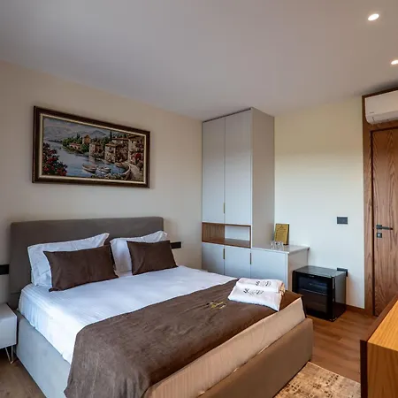 Hh Point Luxury *