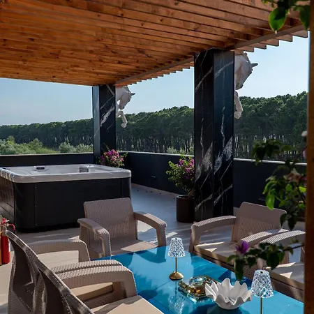 Hh Point Luxury * Дуррес