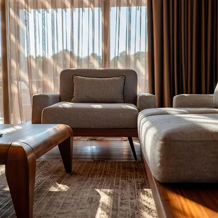 Hh Point Luxury
