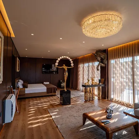 Hh Point Luxury Дуррес