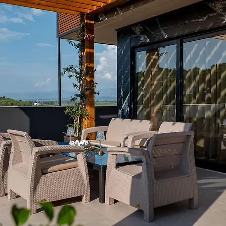 Hh Point Luxury Villa Durrës