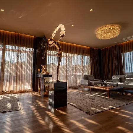 Hh Point Luxury *