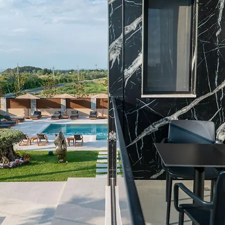 Hh Point Luxury